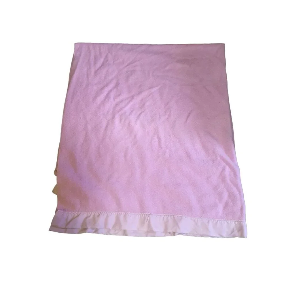 Vintage Blanket Acrylic Satin Edge Purple Lilac 75x90‎ Full Size
